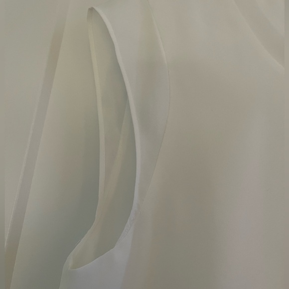 RW & Co Silky Crepe Cap Sleeve White Blouse - Picture 4 of 6